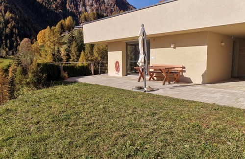 Vandoies Ski Chalet | Inviting Chalet Steps from the Mountains with Great Amenities