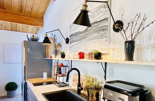Banff House | Prime Chalet in Banff with Pool, Spa & Perfect Location