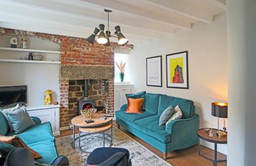 Milford House | Charming Character Cottage - Guest Rated 9.3/10