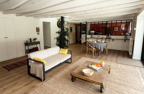 Acigne House | Charming House with Pool in Rennes - Rated 9.8/10 by Guests