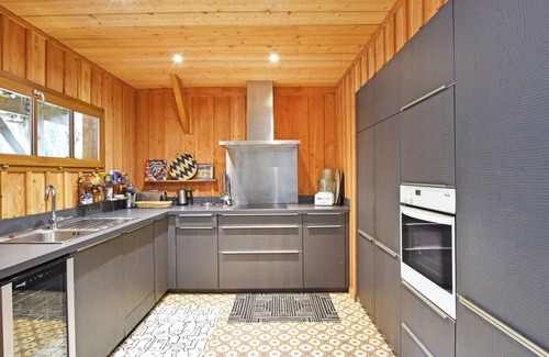 Cap-Ferret Villa | Idyllic Wooden Villa with Pool Near Ocean and Scenic Basin