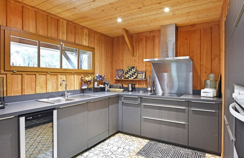 Cap-Ferret Villa | Idyllic Wooden Villa with Pool Near Ocean and Scenic Basin