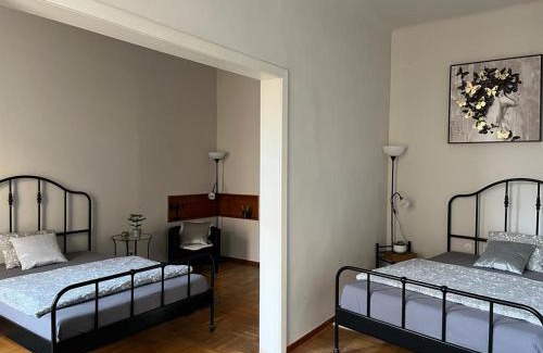 Wahring Apartment | City Centre Apartment: Rated 9.3/10 & Pet-Friendly Stay