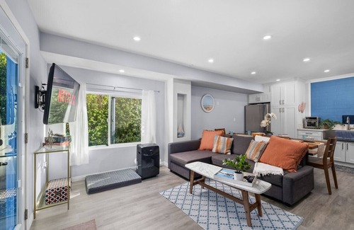 Point Loma House | Serene Point Loma Hills with Ocean Views & Spa Amenities