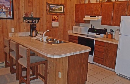 Winter Park Condo | Cozy Two Bedroom Condominium with Spa and Private Pool