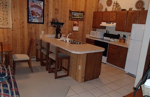 Winter Park Condo | Cozy Two Bedroom Condominium with Spa and Private Pool
