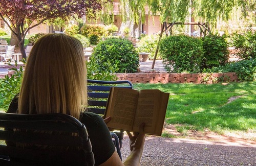 Uptown Sedona Condo | Inviting Condo at Arroyo Roble Resort Near Dining & Shops