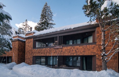 Olympic Valley Condo | Prime Condo Retreat in Olympic Valley / Palisades Tahoe