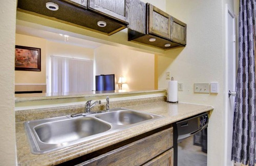 Village At Walnut Creek Condo | Top-Rated Condo with Pool and Spa Near The Domain