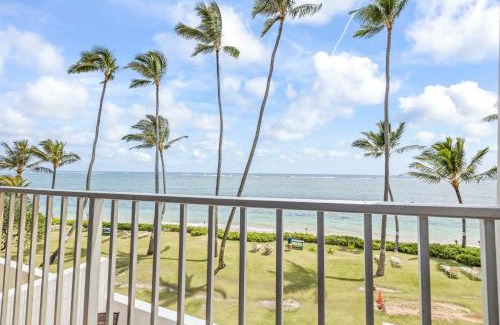 Punaluu House | Coastal Condo with Pool and Ocean Views Await You