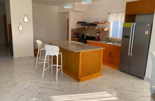 La Esplanada House | Guest Rated 10/10 Condo with Large Balcony Awaits You