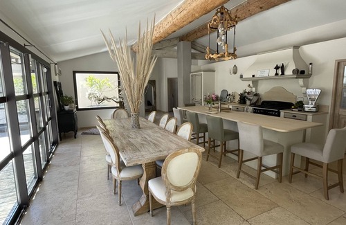 Berre-l'Etang Villa | Modern Villa with Pool, Garden & Top Guest Rating 9.6/10