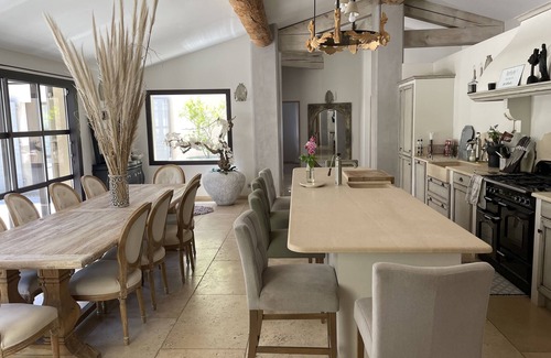 Berre-l'Etang Villa | Modern Villa with Pool, Garden & Top Guest Rating 9.6/10