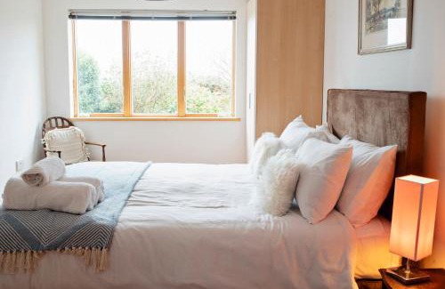 Saint Erth Praze House | Stunning Cornish Retreat "High on the Cliffs" - 10/10 Rated