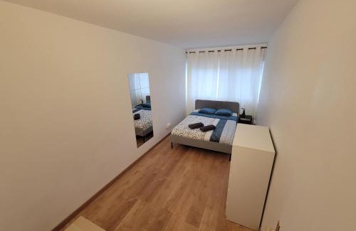 Ris Orangis Apartment | Inviting 3-Bedroom Accommodation for Families & Groups
