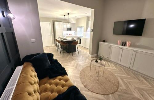 Barnsley House | Beautiful Cosy Yorkshire Home - Newly Refurbished