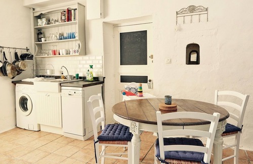 Echallat Cottage | Charming Cottage Retreat with Pool & Private Garden