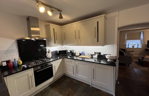 Belper Cottage | Charming Cottage in Belper - Explore the Heart of Derbyshire