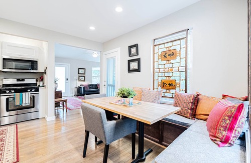 Clarksville House | Beautiful Cottage Close to Downtown Austin