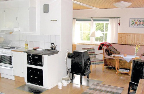 Alvdalen Municipality House | Serene Cottage with Mountain Views and Spa Amenities
