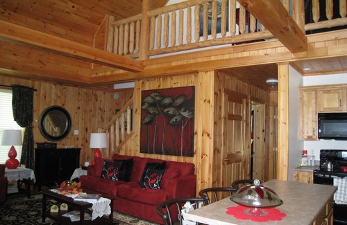 Rome House | Idyllic Cottage in Wildewood Estates with Breakfast Included