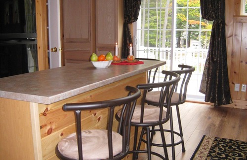 Rome House | Idyllic Cottage in Wildewood Estates with Breakfast Included