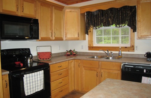 Rome House | Idyllic Cottage in Wildewood Estates with Breakfast Included
