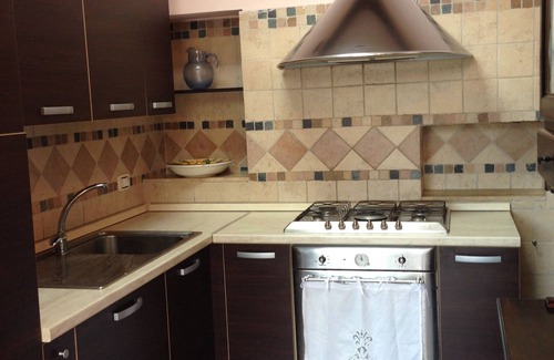 Sant'Anna House | Cozy Cottage with Garden Steps from the Sea