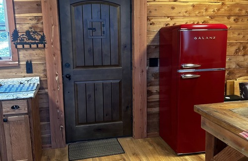 Zion Cabin | Tranquil Country Cabin by Spring Creek - Guest Rated 10/10