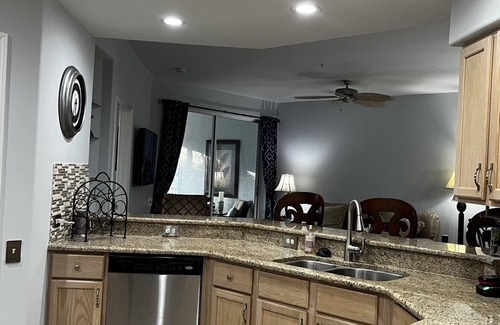 Tropical Cove Condo | Elegant Country Club Condo with Ocean Views & Pool Access