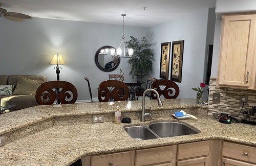 Tropical Cove Condo | Elegant Country Club Condo with Ocean Views & Pool Access