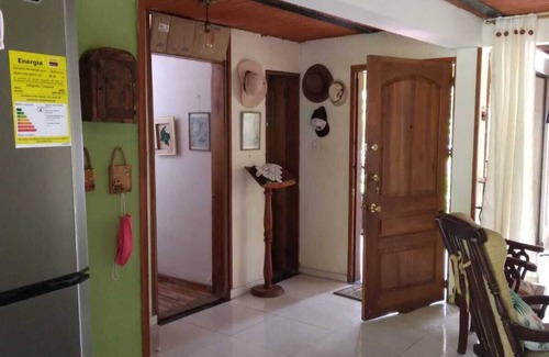 La Mesa House | Charming Country House with Pool in San Joaquín Awaits