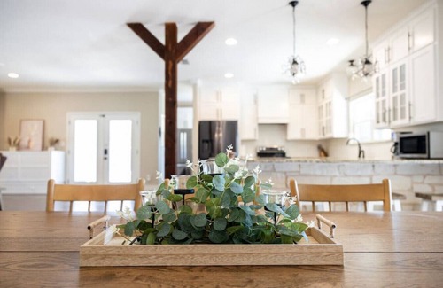 Alvarado House | Tranquil Country Lake House with Pool and Family Amenities