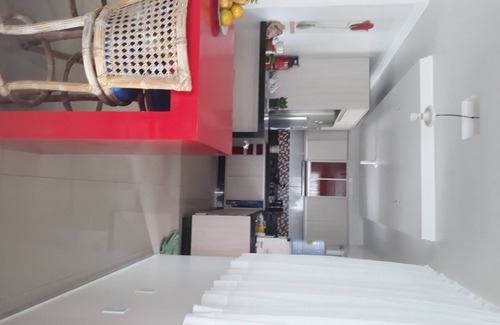 Ze Amandio Apartment | Inviting Retreat with Family-Friendly Amenities
