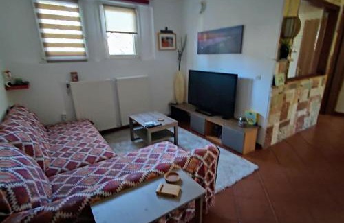 Plagiarion Apartment | Cozy Apartment in Plagiari: Perfect for Families!