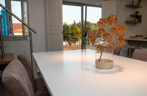 Juncal House | Charming Cottage Retreat Near Nazaré with Family Amenities