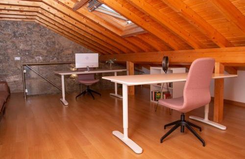 Juncal House | Charming Cottage Retreat Near Nazaré with Family Amenities