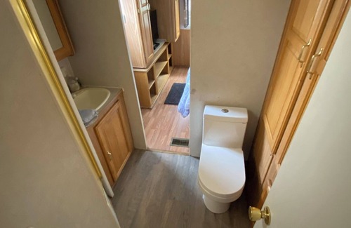 Bakersfield House | Cozy Renovated RV on 100 Private Acres - Family & Pet Friendly
