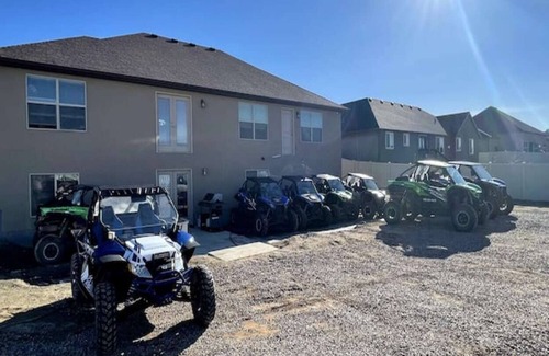 Naples House | Beautiful Daylight Basement near Dinosaur National Monument & Flaming Gorge