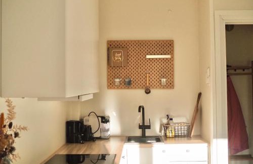 Kallio Apartment | Stylish Design Studio in Kallio – Child Friendly & Rated 8.9