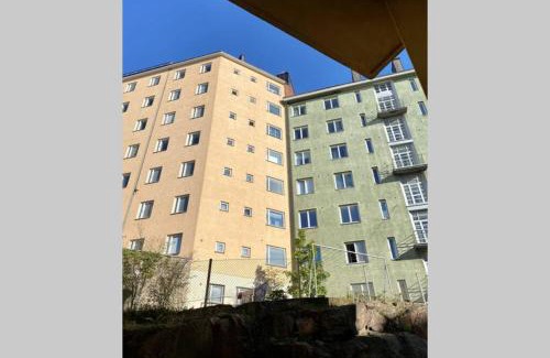 Kallio Apartment | Stylish Design Studio in Kallio – Child Friendly & Rated 8.9