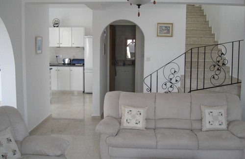 Peyia Town Villa | Beautiful Detached 3 bed luxury villa with private Pool and Gardens Car arranged