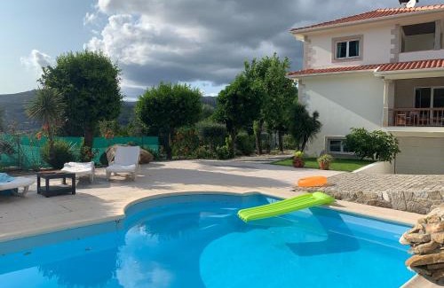 Amares Villa | Inviting Villa with Private Pool & Games Room Awaiting You