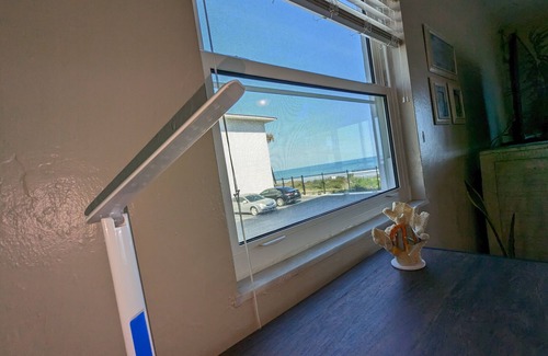 Satellite Beach Condo | Oceanfront Beach Condo with Pool & Family-Friendly Amenities