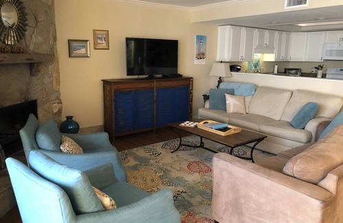 Pensacola Beach Condo | Oceanfront 2 Bedroom Condo with Pool at Starboard Village