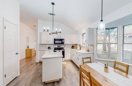 Buda House | Pet-Friendly Retreat with Yard, Fireplace & 10/10 Rating