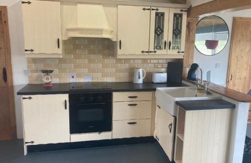 Doochary House | Charming Adderwal Cottage in Scenic Donegal with Hot Tub