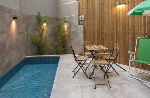 Kabatas Apartment | Beautiful duplex in the heart of Cihangir