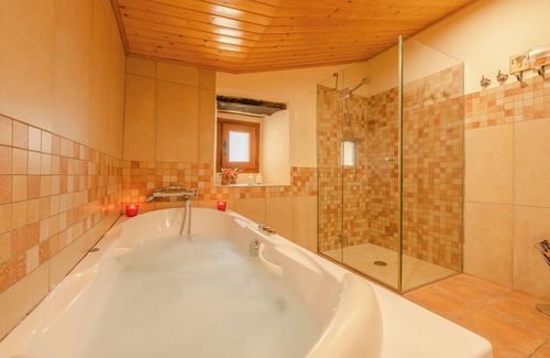 Sant Esteve de Llemena Cottage | Beautiful house in a privileged environment with large garden and pool