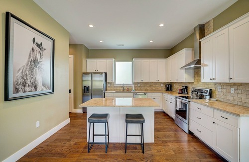 Horseshoe Bay West House | Relaxing Getaway with Private Hot Tub & Game Room